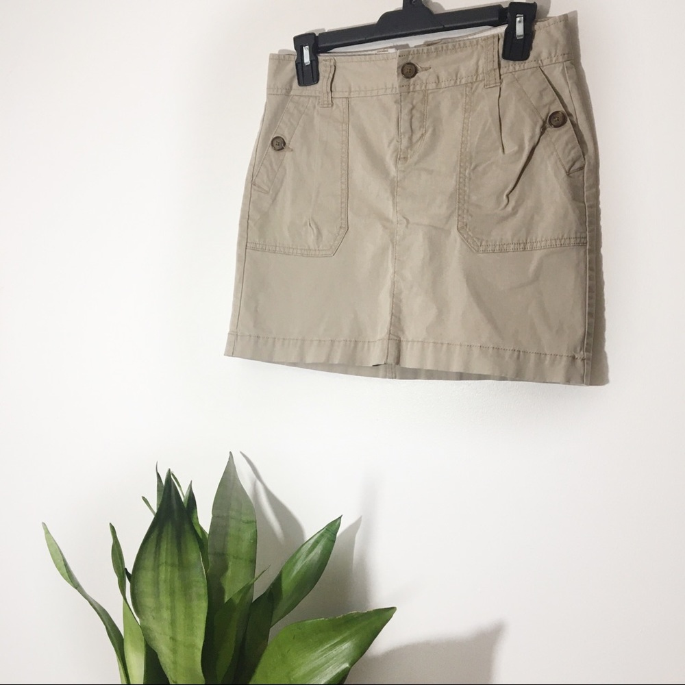Old Navy | Khaki Skirt Size 2